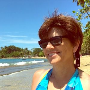 Meet your Posher, Lucy